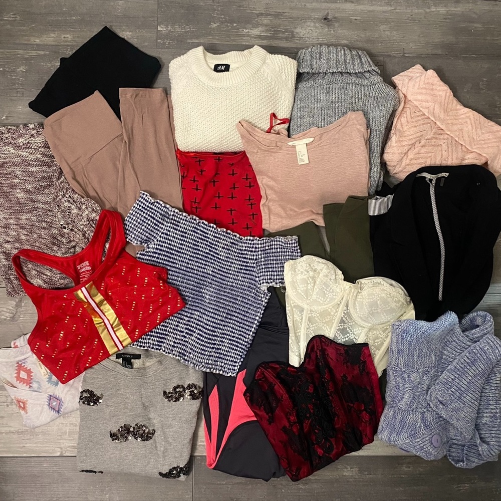 🦋 Mystery Box - Moving Sale